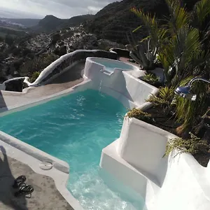 Villa Vilna House With Private Pool, Jacuzzi And Garden -optional Pool And Jacuzzi Heating, Agaete (Gran Canaria)